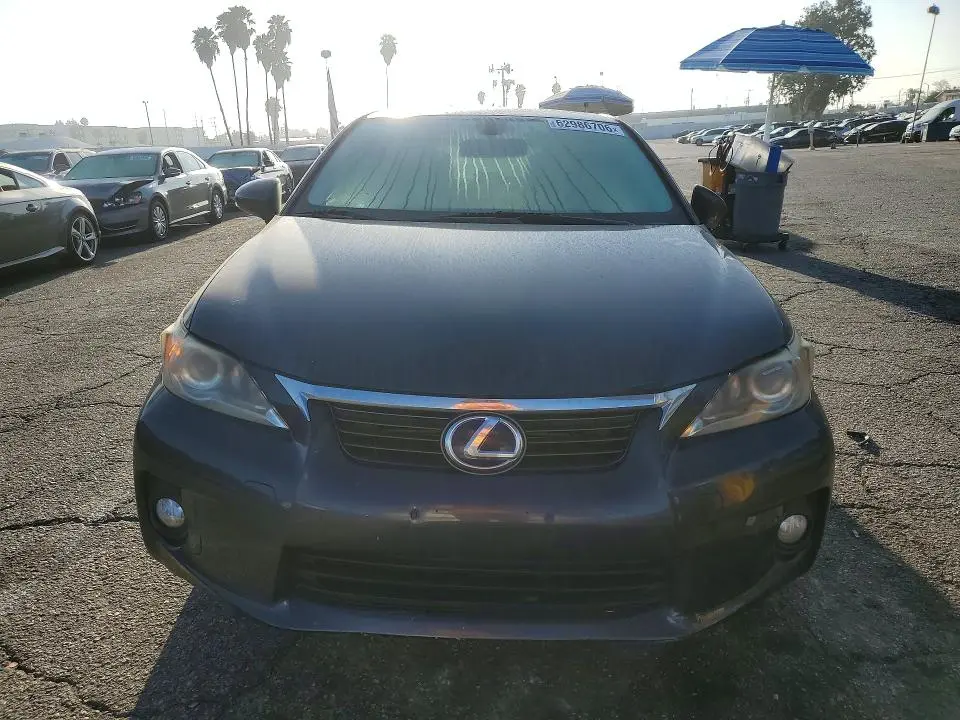 2011 LEXUS CT 200  