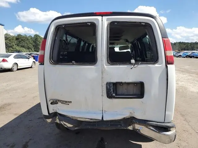 2016 CHEVROLET EXPRESS G3500 LT  