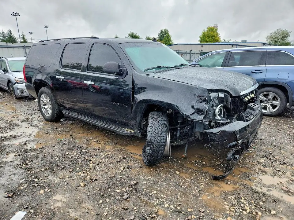 2011 GMC YUKON XL K1500 SLT  