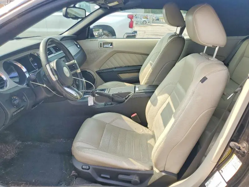 2011 FORD MUSTANG   