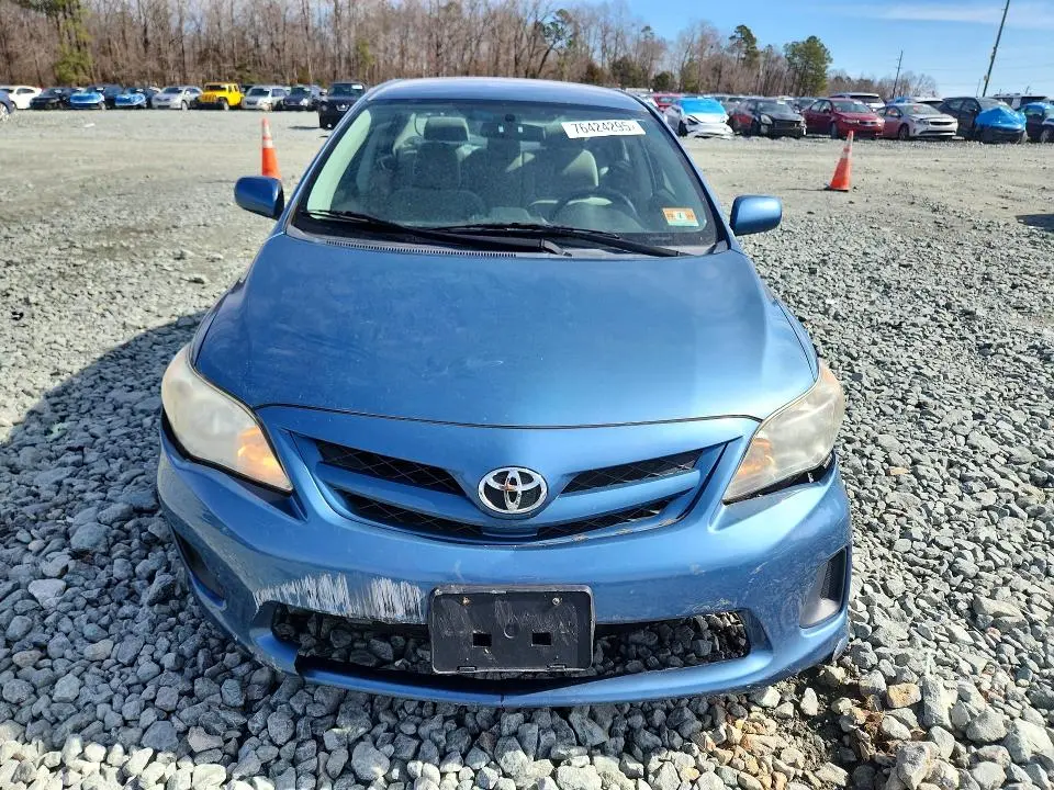 2013 TOYOTA COROLLA BASE  