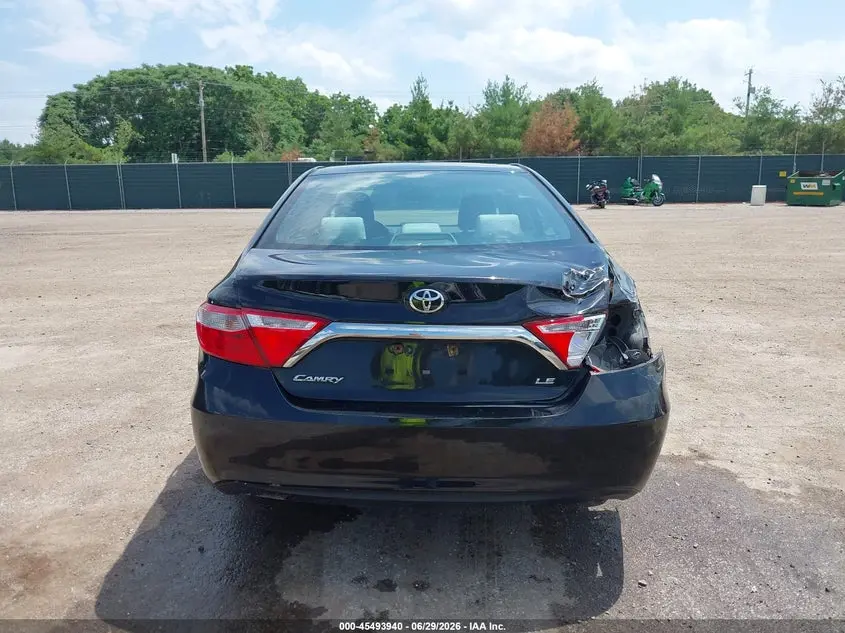 2016 TOYOTA CAMRY LE
