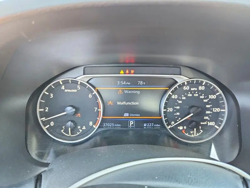 2025 NISSAN ALTIMA SV  