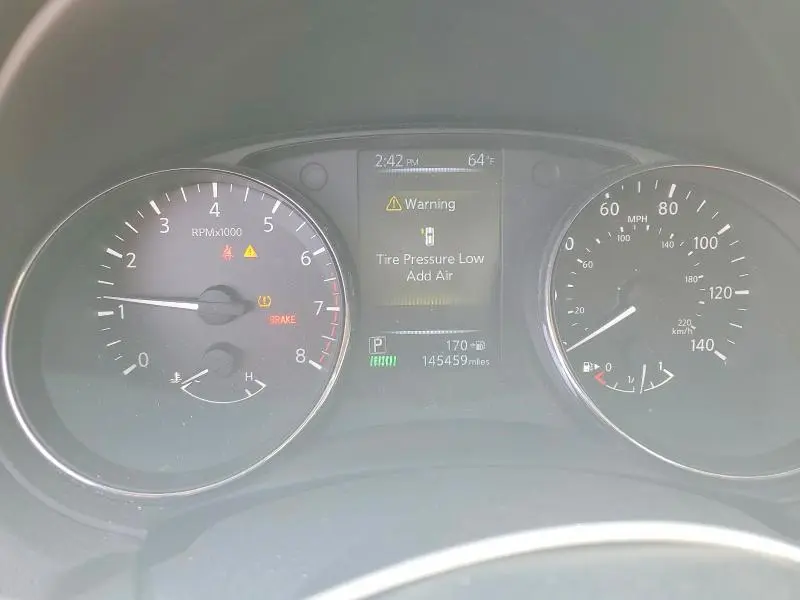 2017 NISSAN ROGUE SV  