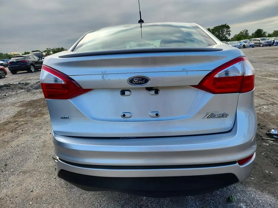 2019 FORD FIESTA SE  