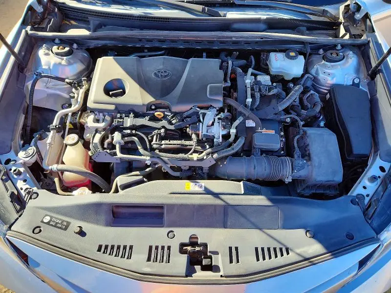 2020 TOYOTA CAMRY XLE  