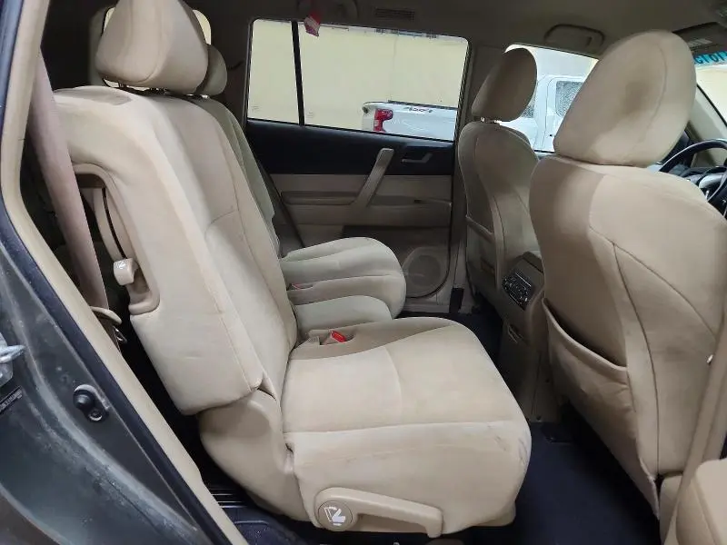 2011 TOYOTA HIGHLANDER BASE  