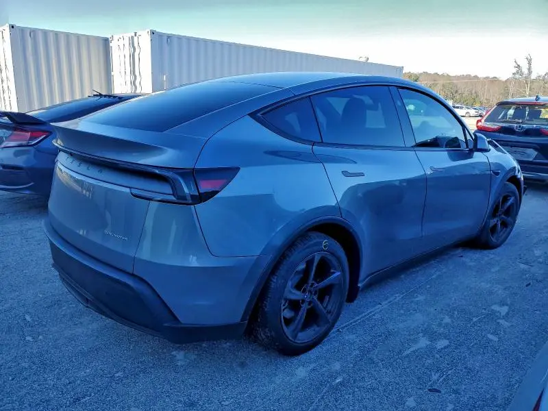 2026 TESLA MODEL Y   