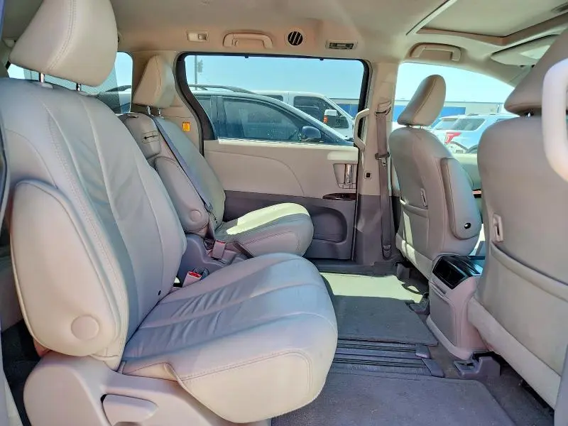 2011 TOYOTA SIENNA XLE 8-PASSENGER  