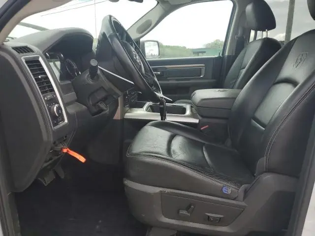 2016 RAM 1500 SLT