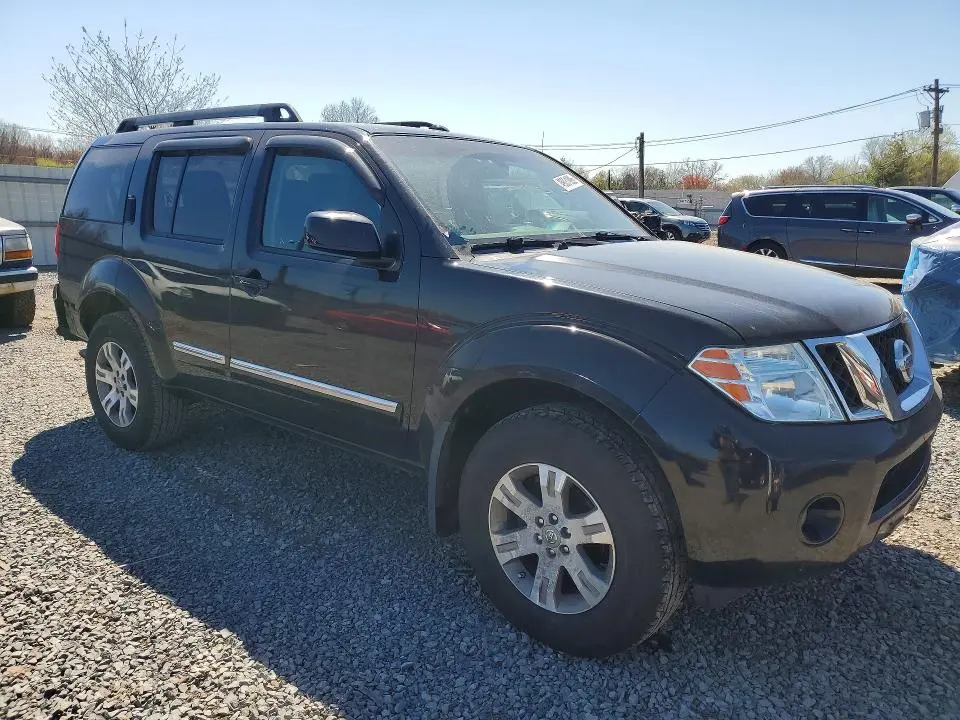 2012 NISSAN PATHFINDER S  