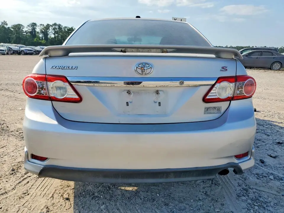 2013 TOYOTA COROLLA S  