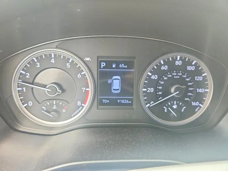 2020 HYUNDAI SANTA FE SE  