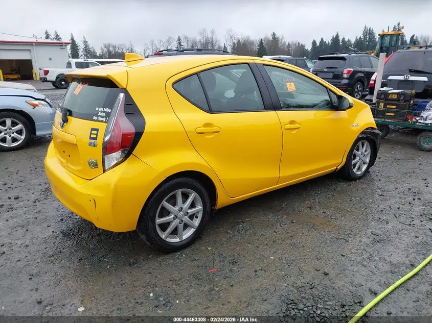 2015 TOYOTA PRIUS C FOUR