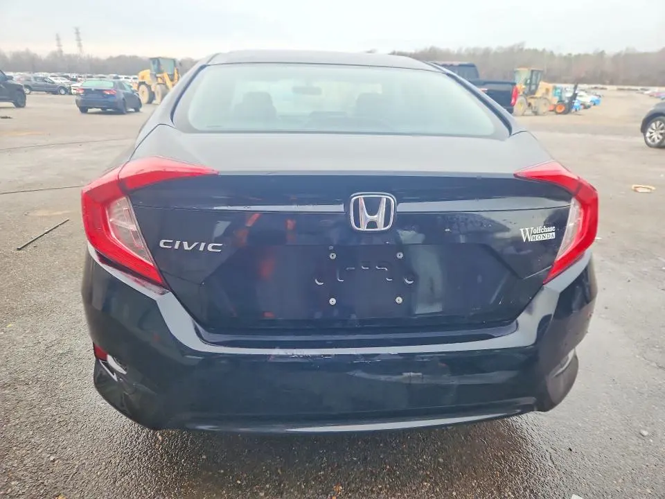 2018 HONDA CIVIC LX  