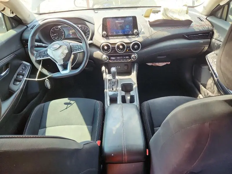 2021 NISSAN SENTRA SR  