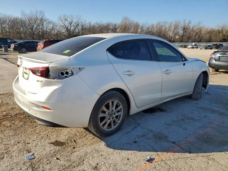 2016 MAZDA 3 TOURING  