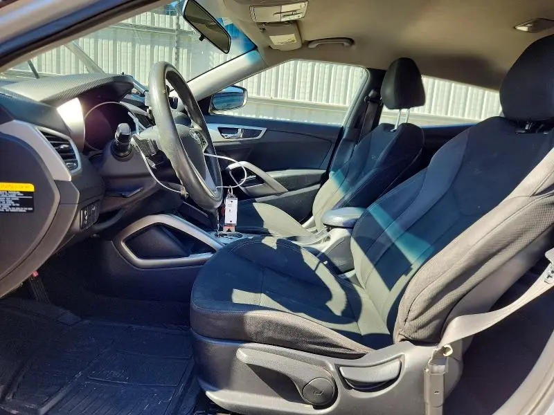 2016 HYUNDAI VELOSTER BASE  