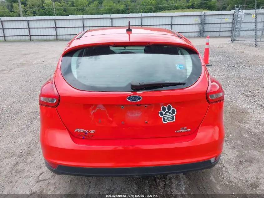 2016 FORD FOCUS SE
