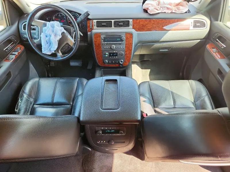 2014 CHEVROLET SUBURBAN K1500 LT  