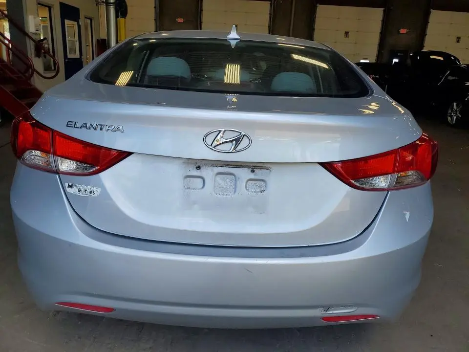2011 HYUNDAI ELANTRA GLS  