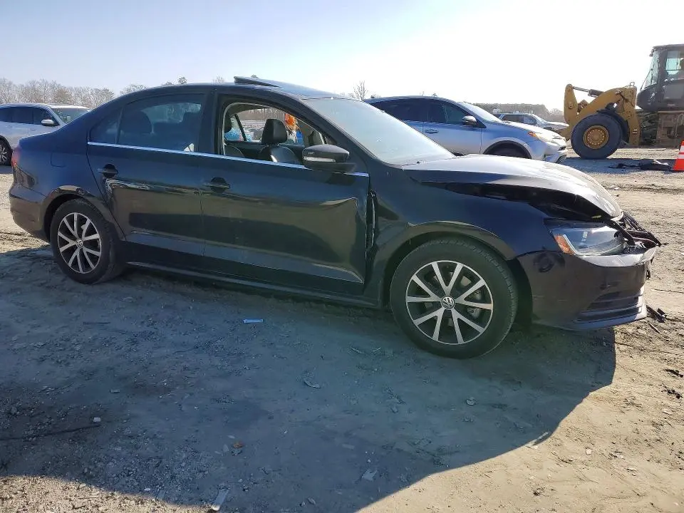 2017 VOLKSWAGEN JETTA SE  