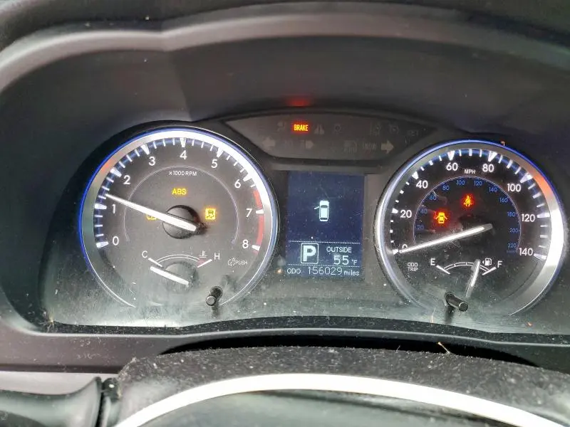 2015 TOYOTA HIGHLANDER LE  