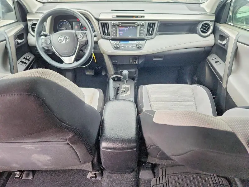 2018 TOYOTA RAV4 XLE  