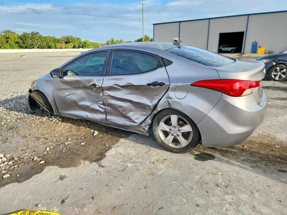 2011 HYUNDAI ELANTRA GLS  