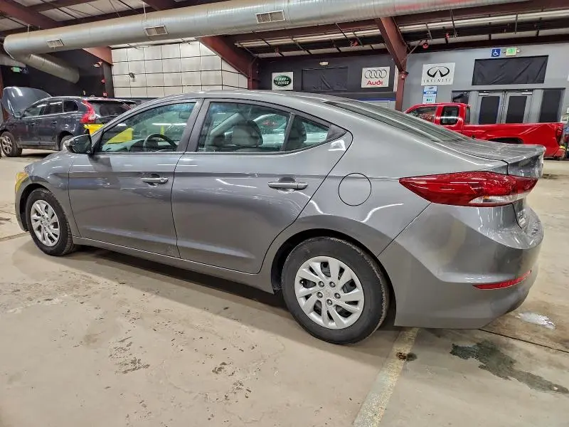 2018 HYUNDAI ELANTRA SE  