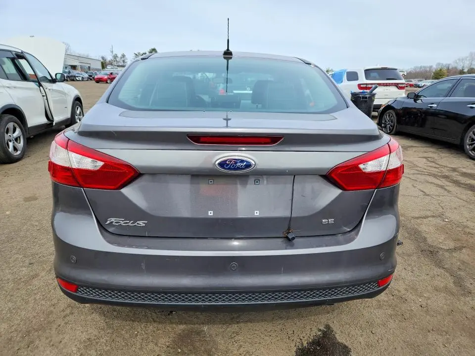 2013 FORD FOCUS SE  