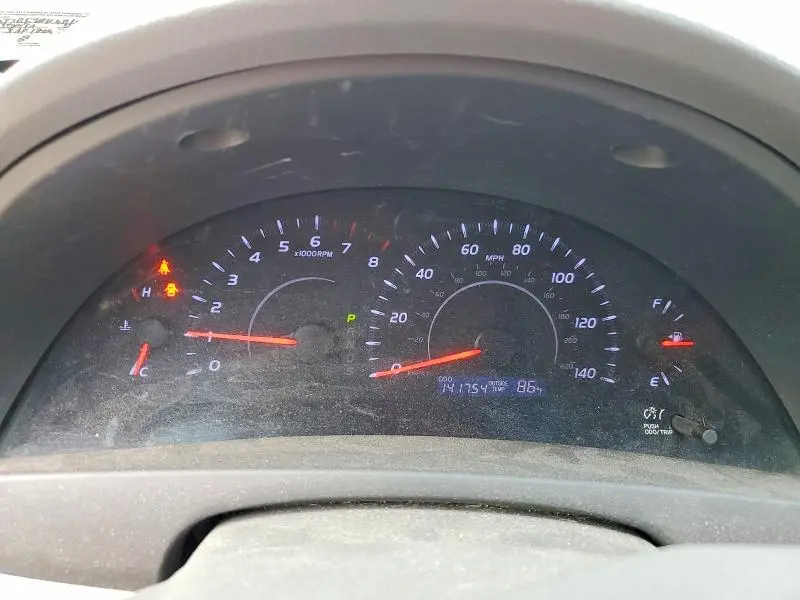 2011 TOYOTA CAMRY LE  