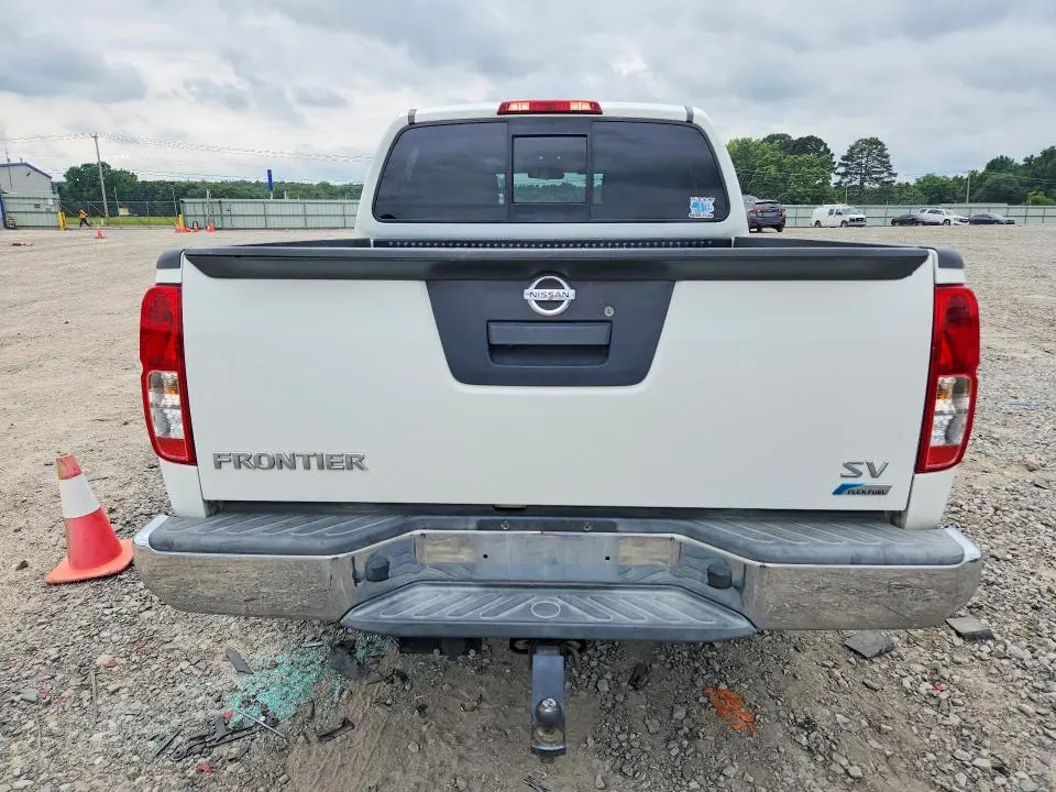 2018 NISSAN FRONTIER SV  
