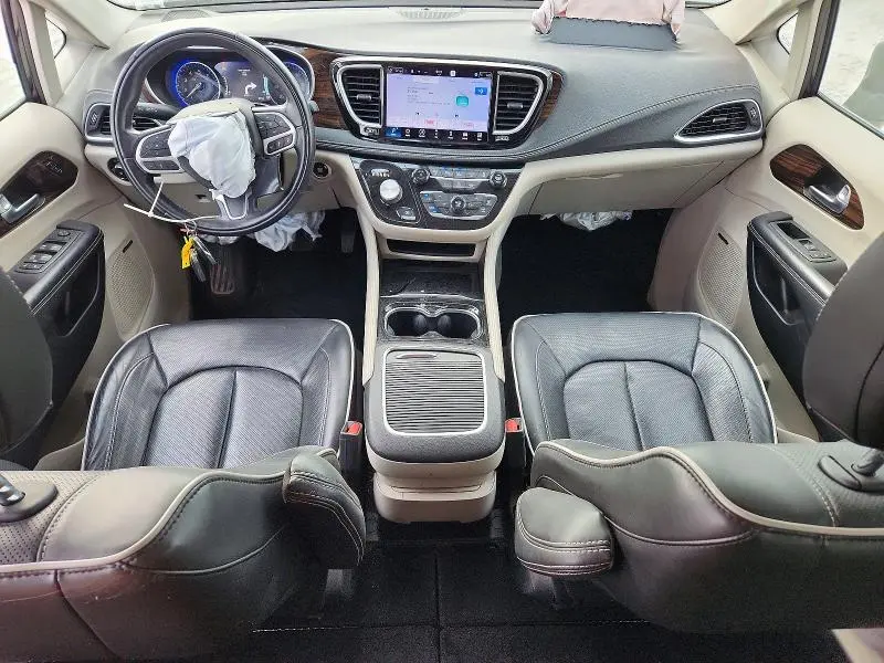 2022 CHRYSLER PACIFICA LIMITED  