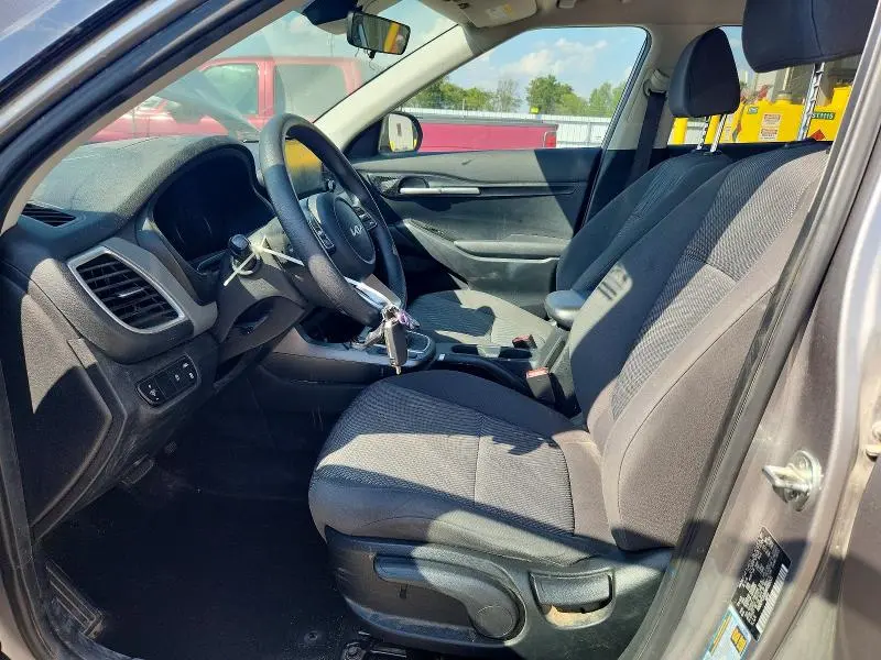 2022 KIA SELTOS LX  