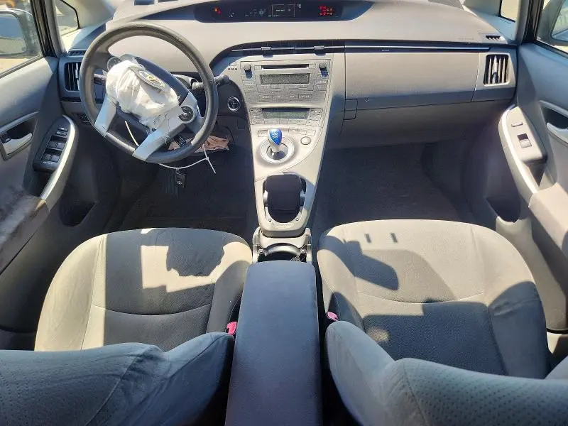2010 TOYOTA PRIUS II  