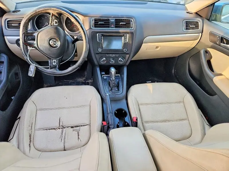 2017 VOLKSWAGEN JETTA SE  