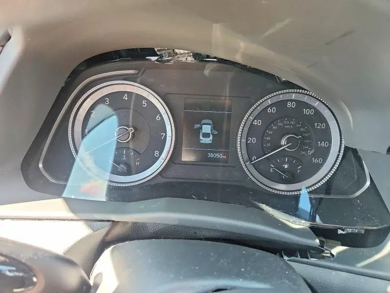 2023 HYUNDAI SONATA SE  
