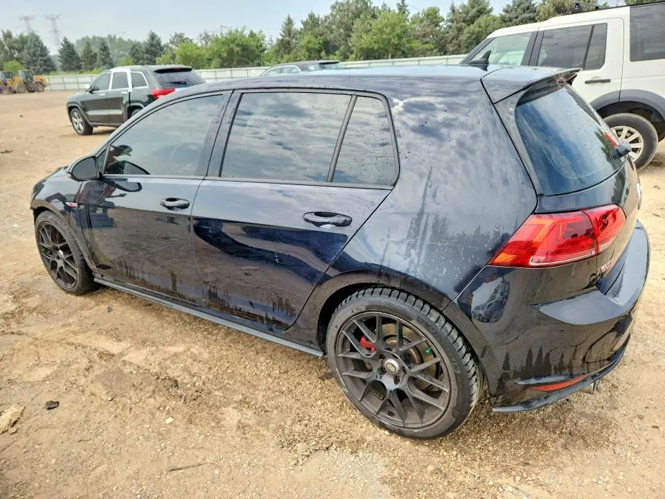 2017 VOLKSWAGEN GTI S/SE  