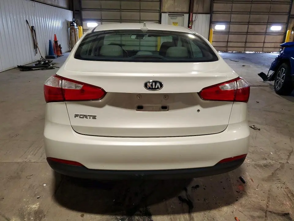 2015 KIA FORTE LX  