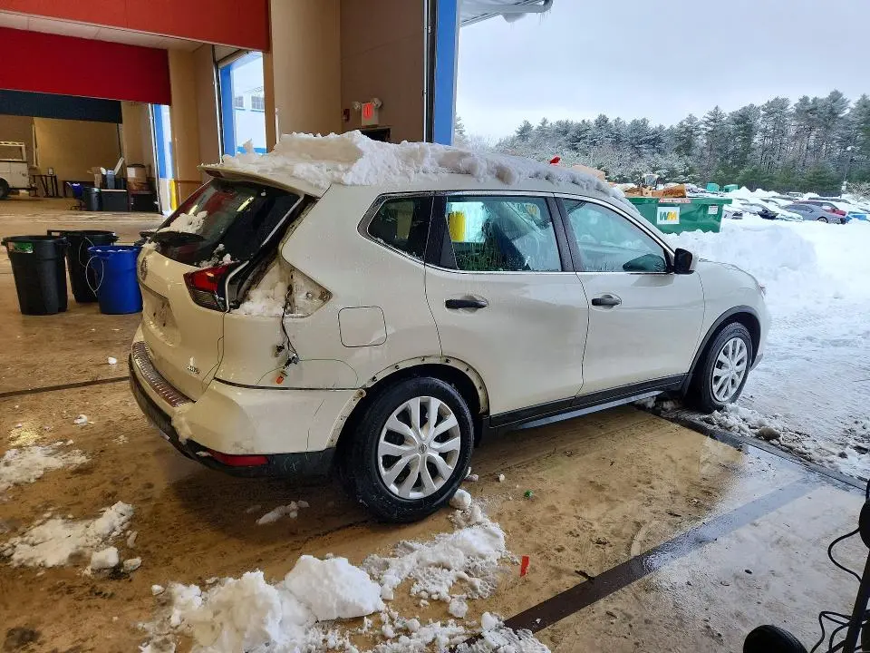 2018 NISSAN ROGUE S  