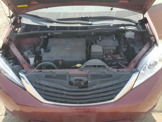 2011 TOYOTA SIENNA LE  