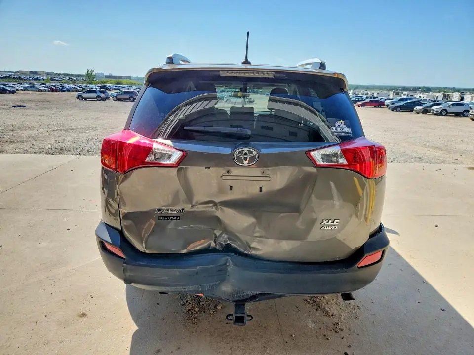 2014 TOYOTA RAV4 XLE  