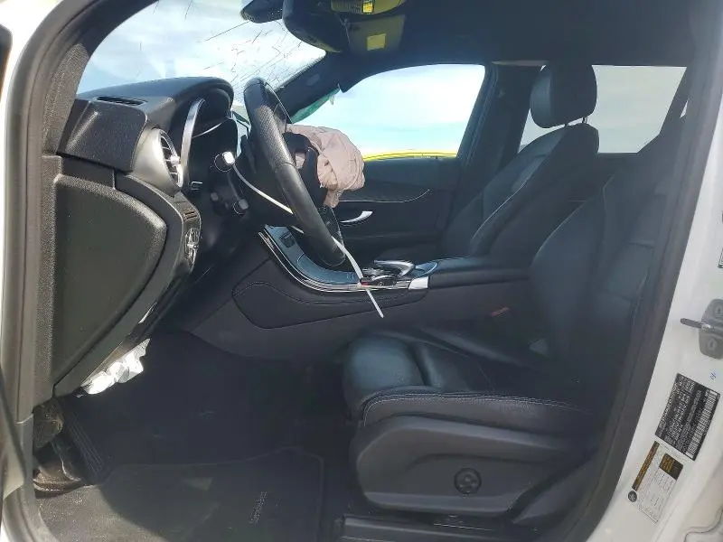 2017 MERCEDES-BENZ GLC 300 4MATIC  