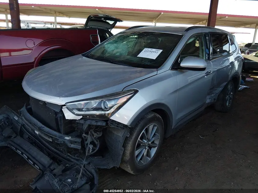 2018 HYUNDAI SANTA FE SE