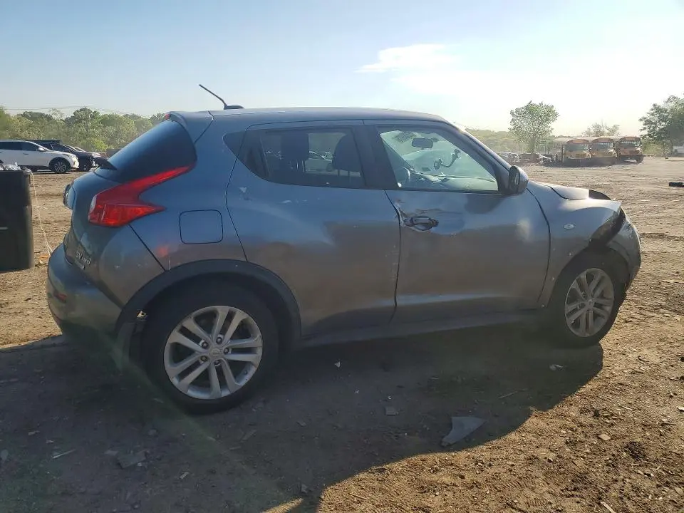 2013 NISSAN JUKE S  