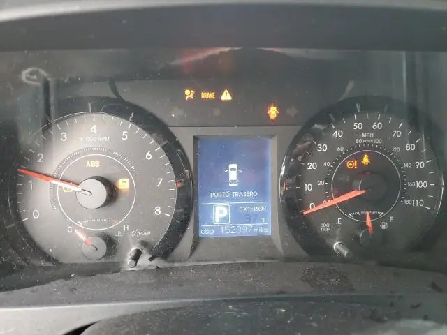 2015 TOYOTA SIENNA LE  