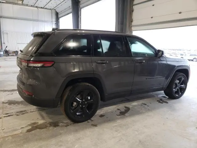 2024 JEEP GRAND CHEROKEE LAREDO