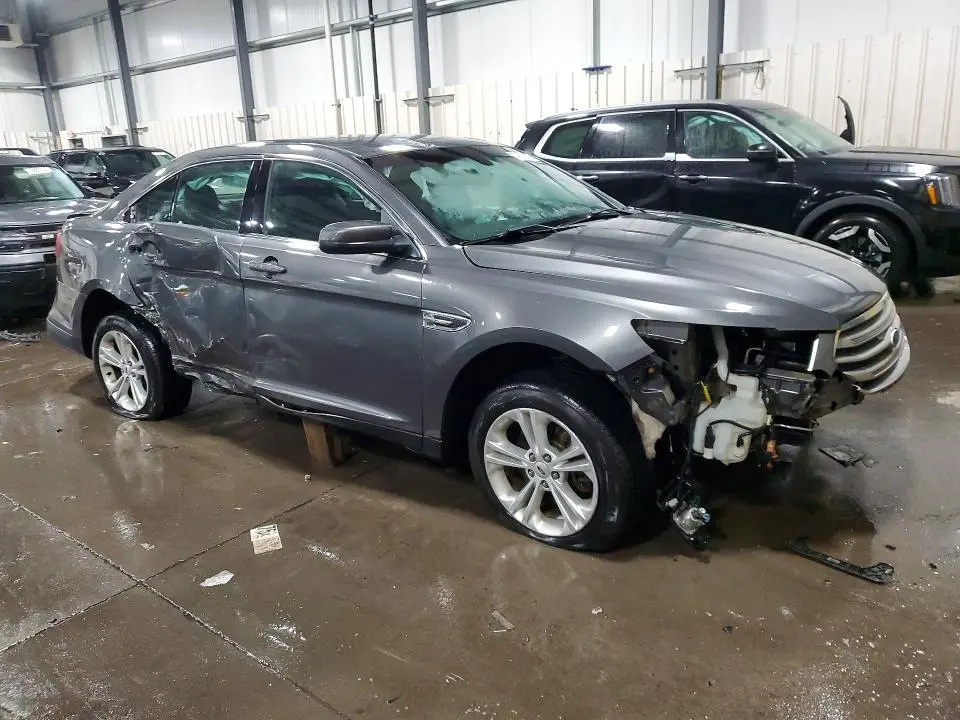 2015 FORD TAURUS SEL  