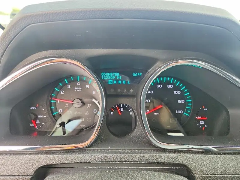 2011 CHEVROLET TRAVERSE LT  